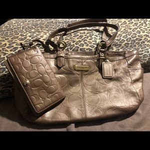 Coach purse and wallet